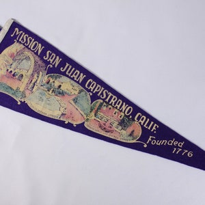 Vintage 27 Mission San Juan Capistrano California tourist souvenir pennant, dorm room decor flag image 5