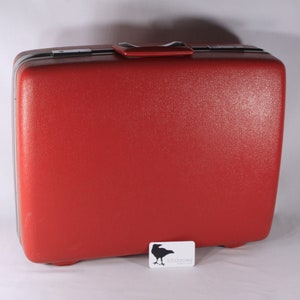 Red Samsonite suitcase, in-flight luggage, cabin bag image 2