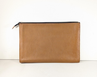 Leather laptop sleeve by BUXTON Canada, brown leather folder,