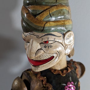 Vintage 19&quot; Jayadratha Wayang Golek rod puppet, Indonesian Sudanese traditional theatre puppet