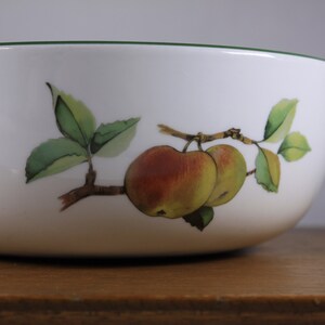 1986 English Royal Worcester Evesham Vale 8 round bowl, Freezer to Oven, Oven to Table, Microwave proof fine china image 5