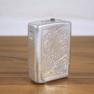 park industries aluminum cigarette case Vintage Floral Etched by Industries, Murfreesboro, TN Vintage Floral Etched Cigarette Case