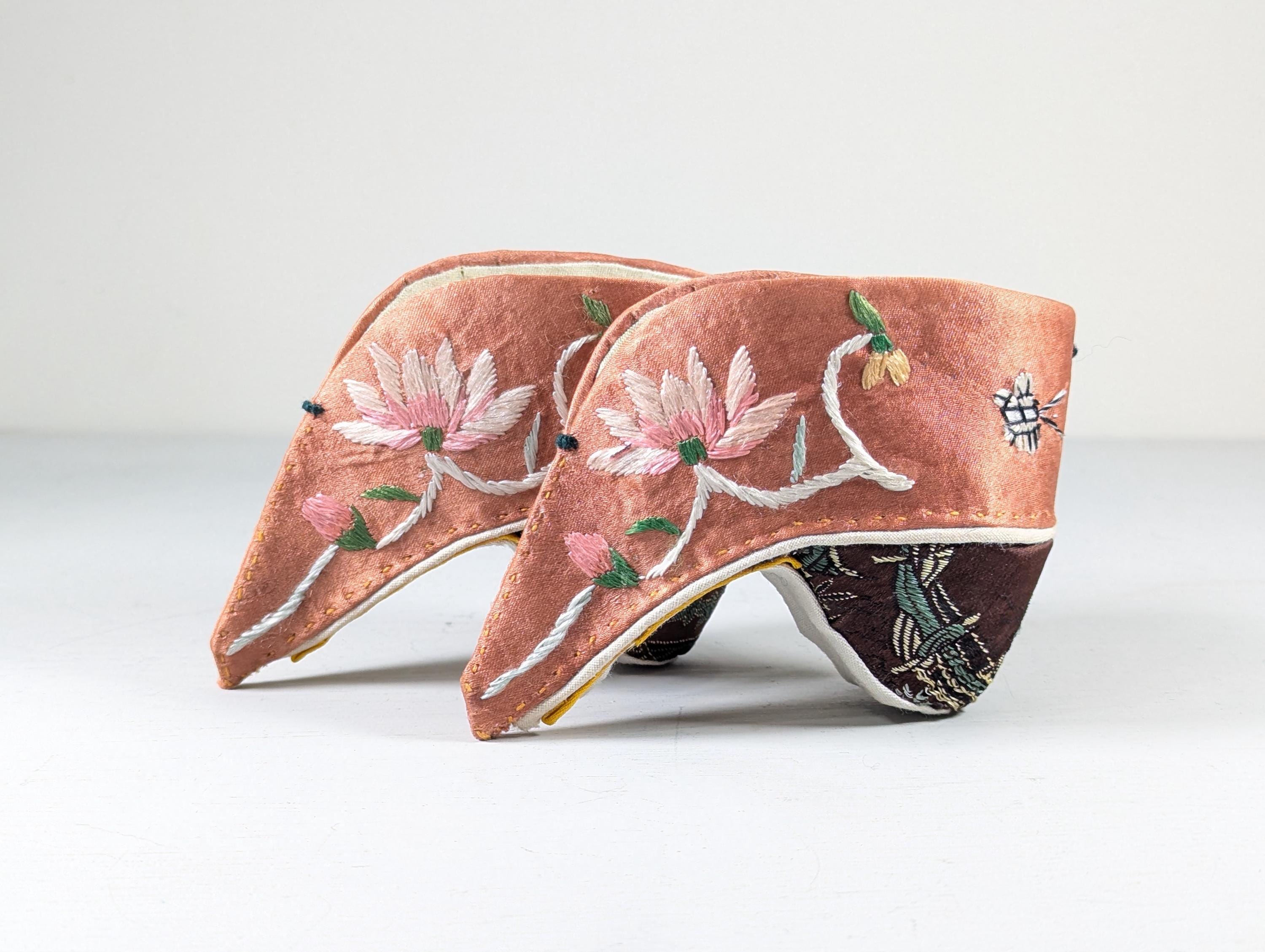 Chinese foot binding shoes - Etsy 日本