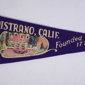 Vintage 27 Mission San Juan Capistrano California tourist souvenir pennant, dorm room decor flag image 6