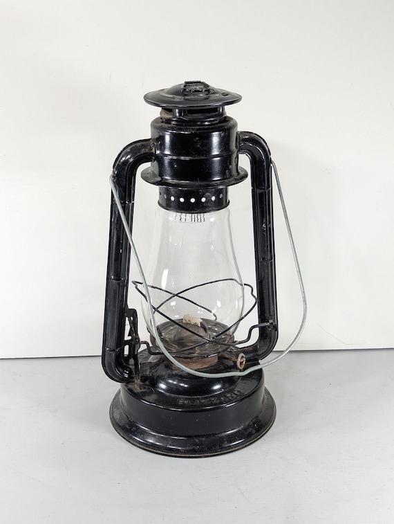 Large Black Dietz No. 80 Hurricane Lantern 15