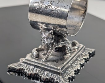 Victorian Middletown quadruple plated ornamental Napkin Ring with 2 Wolves or Foxes