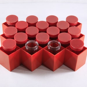 MCM Red COPCO Honeycomb Spice Rack with 18 Glass Jars, Lunge-Randel Made In USA