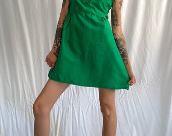 kelly green shift dress