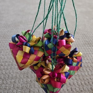 Lot of 6 Mexican straw handmade gift shaped Christmas Ornaments NEW