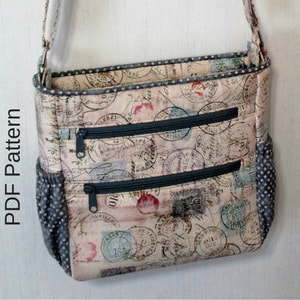 Lightweight purse with store lots of pockets