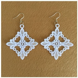 FSL Delicate Earrings - Free Standing Lace Machine Embroidery Designs Instant Download 4x4 hoop APE2355-004