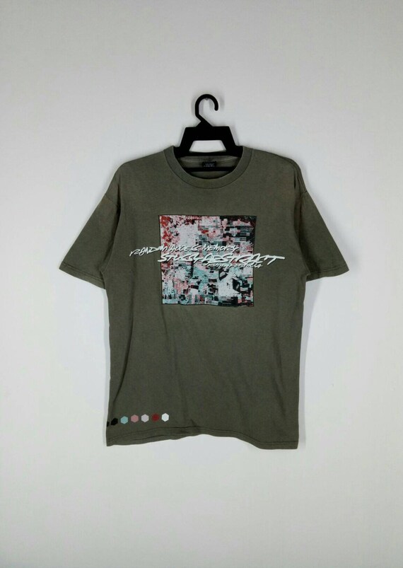 Rare!! STUSSY X FUTURA T-shirt nice design