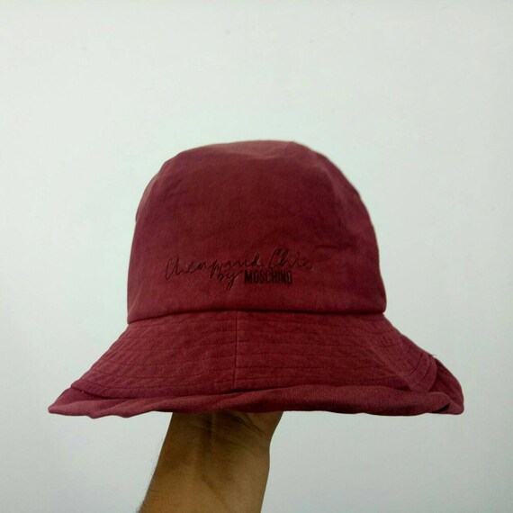 moschino hats