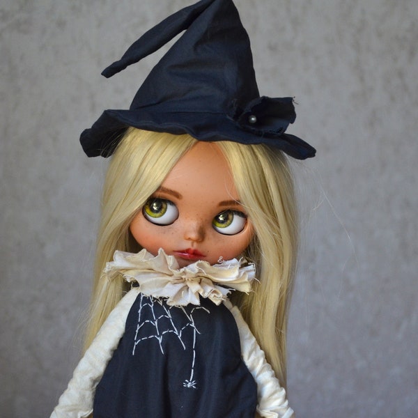 Halloween Blythe doll clothes, Blythe wings outfit, Blythe doll jumpsuit with embroidered spider, Halloween outfit for Blythe
