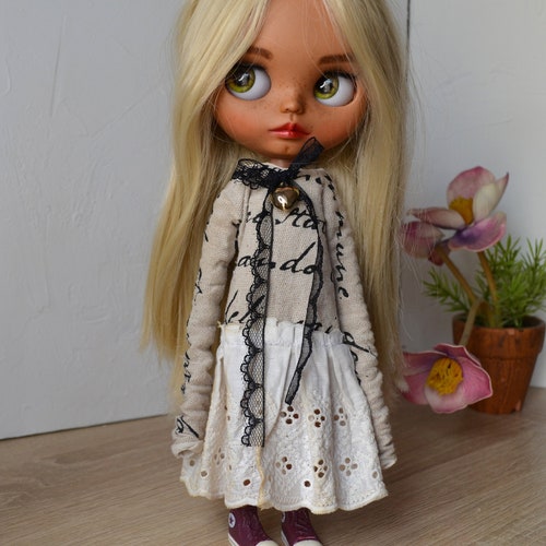 Blythe vintage dress - Blythe dress - Blythe doll dress - boho blythe dress - Retro blythe dress - Outfit for blythe doll  tea stained