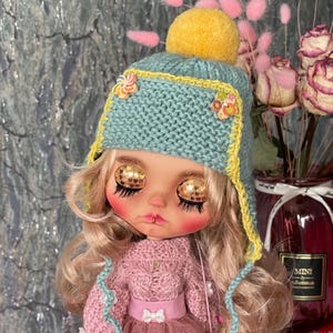 Blythe clothes,  Hat for Blythe, ooak blythe doll  hat, blythe outfit, blythe winter hat, Licca clothes, Qbaby  doll hat