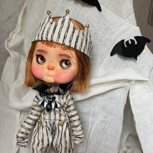 Blythe doll gotic  clothes, halloween retro blythe jumpsuit and hat , blythe custom doll costume, blythe doll custom outfit,