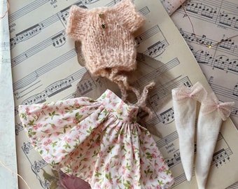 Blythe doll clothes set sweater skirt and socks, blythe doll accessories , Outfit for blythe doll, Clothes blythe doll, Obitsu 24/22