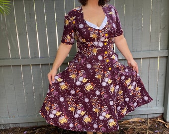 1940s retro style floral cotton dress, size Large button  front double breasted sweetheart neckline short sleeve cottagecore vintage look