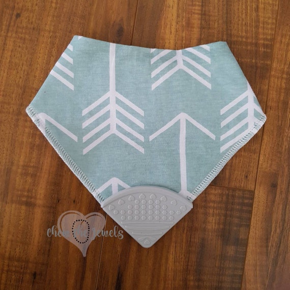 chewy bibs