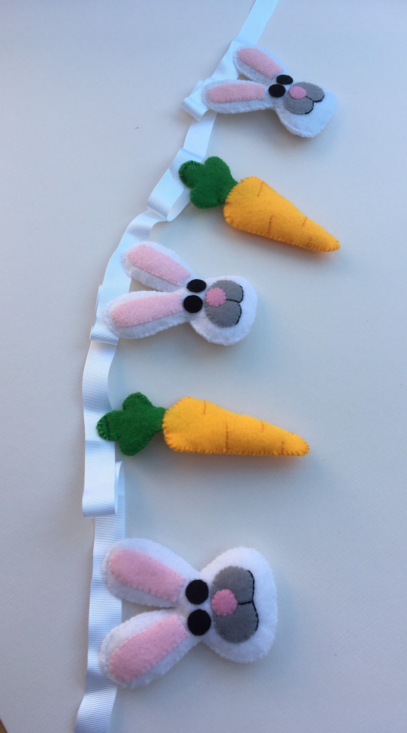 Easter Decoration, Easter Bunny, Bunting, Spring Garland, Rabbit, Carrot, Home Decor, Gift Idea