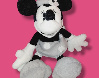 Tokyo Disneyland Disney Monochrome Minnie Mouse Plush RARE Condition EX