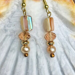 Mother-Of-Pearl Earrings, Glass Crystal Earrings, Glass Pearl Earrings, Beach Earrings, Beach Jewelry, Beach Wedding
