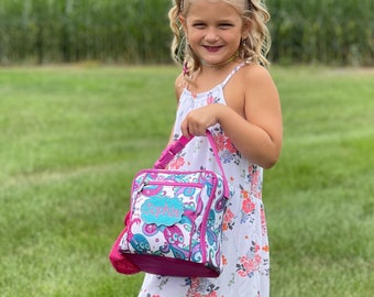 CLEARANCE SALE Kids Personalized Custom Lunch Box Kit, Pink Paisley, Lunch  Bag With Name, Water Bottle, Insulated Lunch Cooler -  Canada