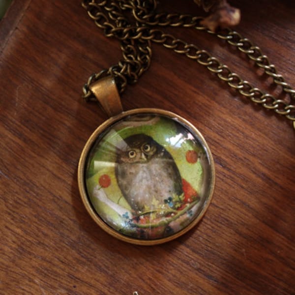 BOSCH collier pendentif bronze cabochon 25mm Le jardin des délices détail hibou bosch COC002