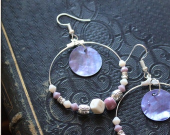 ETHNIC CREOLES round earrings, white silver and purple violets, acrylic mother-of-pearl agathe white porcelain rings BOC004