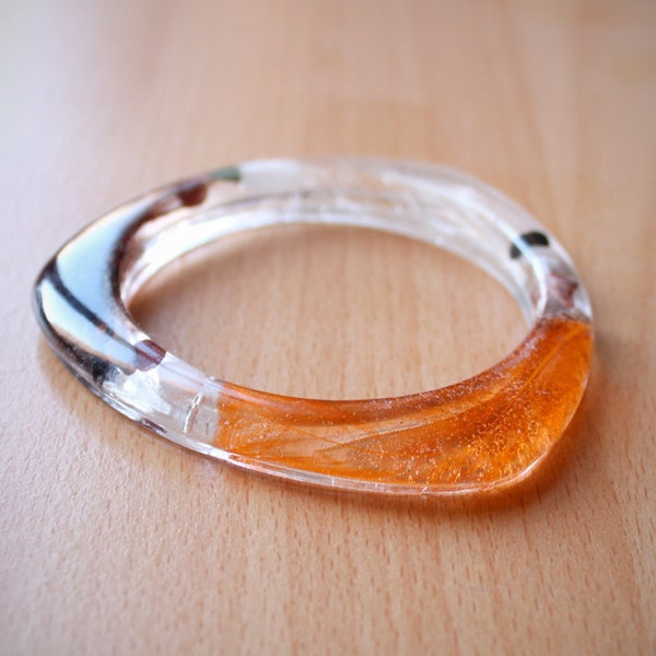 VRAIES PLUMES, Bracelet botanique Nature résine, plums orange blanche et marron, pierres semi-précieuses, bangle triangle manchette, BRRE004