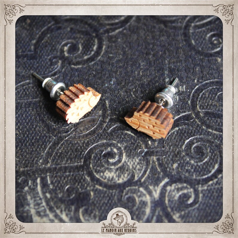 HERISSONS silver wooden earrings stud hedgehog chips animal forest garden mushroom tiny children gift BOW002