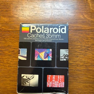 Polaroid Caches 35mm  Slide Mounts - 100 Pack - New In Box