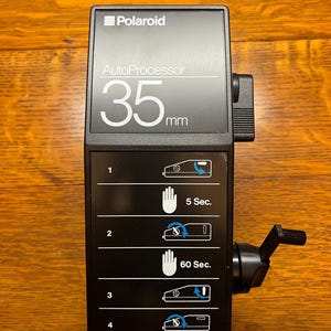 Polaroid 35 mm Auto Model 1:12 Dias