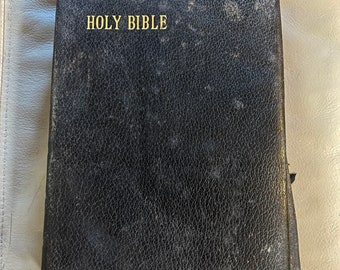Holy Bible - New Indexed Bible - Ready Reference - (Copyright 1940)