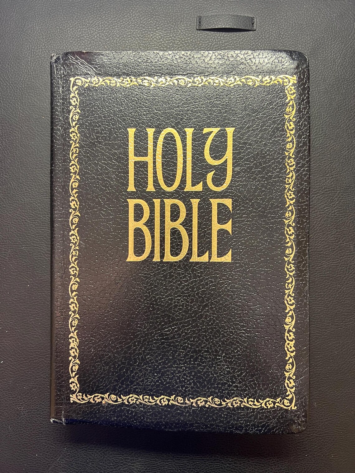 Holy Bible - King James Version - Giant Print - Red Letter Edition ...