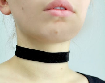 Verstelbare fluwelen zwarte medium choker - HannischJewelry