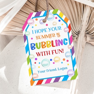 Etiquetas de burbujas para el final de la escuela, etiquetas de burbujas para regalos de vacaciones de verano, etiquetas de burbujas con divertidas etiquetas para imprimir y editar, descarga Est18