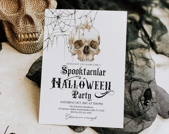 Gothic Halloween Invitation: Spooky Victorian Skull Design 5x7in