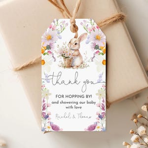 Bunny Favor Tag Ein kleiner Hase ist unterwegs Kaninchen Babyparty Dekor Geschenkanhänger Printable Wildblumen Thank you EaBab11
