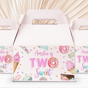 Lief feestgeveldooslabel Twee lief meisje 2e verjaardag IJs donut Candy Gable doos gunstlabel Bewerkbaar afdrukbaar Download Bir338