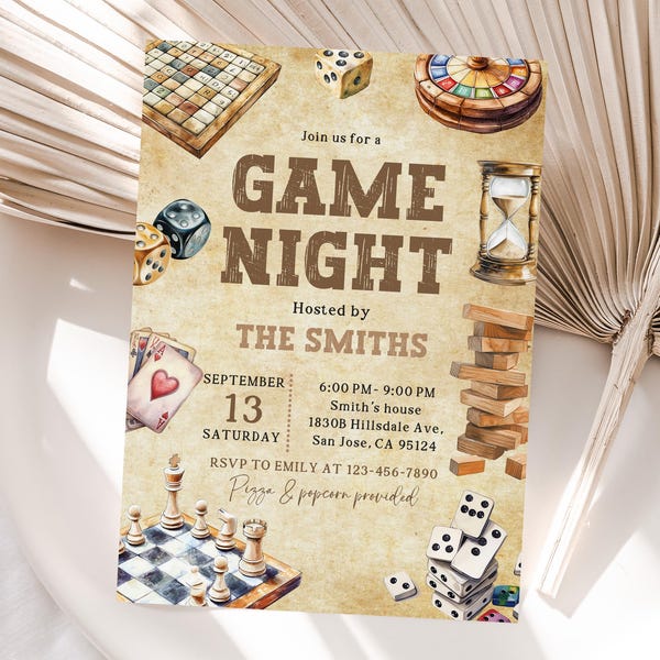 Può includere: Un invito in stile acquerello per una serata di giochi, con illustrazioni di dadi, carte da gioco, una roulette e una scacchiera. Il testo recita "GAME NIGHT" e include i dettagli dell'evento.
