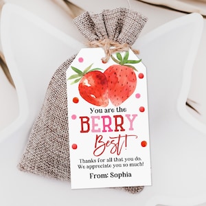 Étiquette-cadeau modifiable aux fraises, vous êtes le meilleur membre du personnel, enseignant, bénévole, remerciement, étiquette cadeau, étiquette d'école imprimable, Tat41
