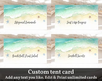 Peut inclure: Quatre cartes de tente personnalisables sur le thème de la plage. Chaque carte présente une illustration aquarelle de vagues océaniques et de sable avec une étoile de mer et un texte différent sur chaque carte : "Lifeguard Lemonade", "Surf's Up Burgers", "Beach Ball Fruit Salad", et "Seashell Sweets".