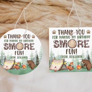 Étiquette modifiable d'anniversaire de camping de camping, étiquettes de cadeau Woodland, autocollant carré camper cercle, étiquette de faveur ours S'more imprimable, téléchargement Bir335