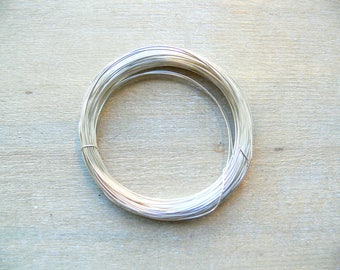 Silver Plated Wire - 0.6mm (22g AWG) -  round, dead soft, silver plated copper wire for wire wrapping - 10 metres