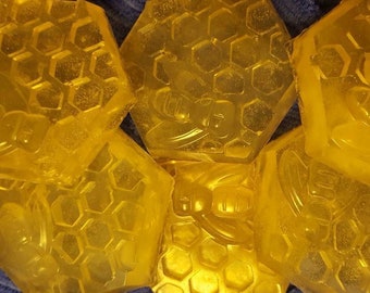 Honey soap made from real local honey, glycerin based, luxury bath item, discounted price, honeybee design, natural scent, 4 piece gift pack