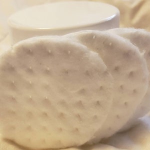 Cotton pad make up remover, natural make up cleanser, eye make up remover, cotton rounds, make up pads for face, natural organic skin care
