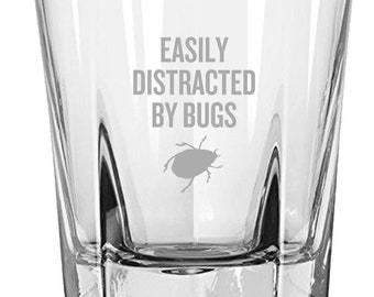 Funny Entomology Rocks Glass - Insect Collector Gift - Bug Lover Present - Entomologist - Easily Distracted By Bugs - Whiskey Tumbler