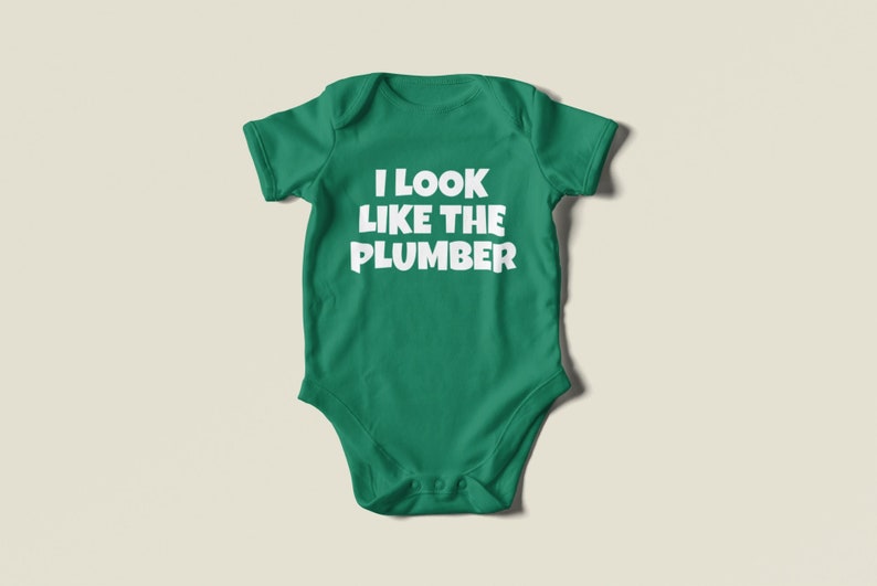 Funny Plumber Baby Shirt Plumber Baby One-piece I Look Like The Plumber Baby Shower Gift Idea Many Sizes And Colors Available zdjęcie 1